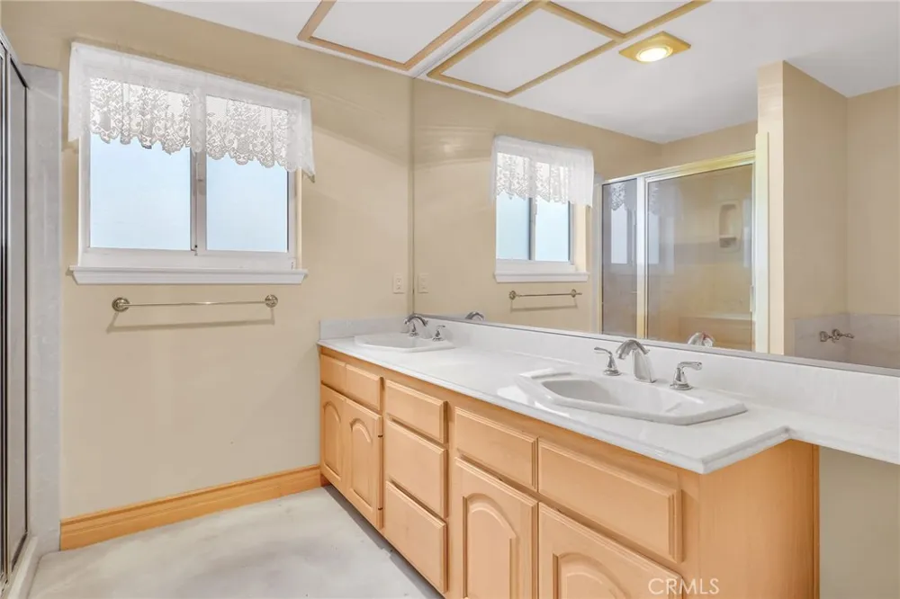 11 Avenida De Magnolia Rancho Palos Verdes, CA 90275