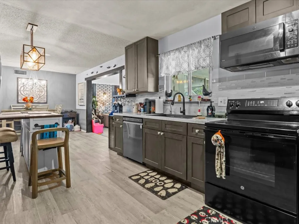 7770 Big Rock Jurupa Valley, CA 92509