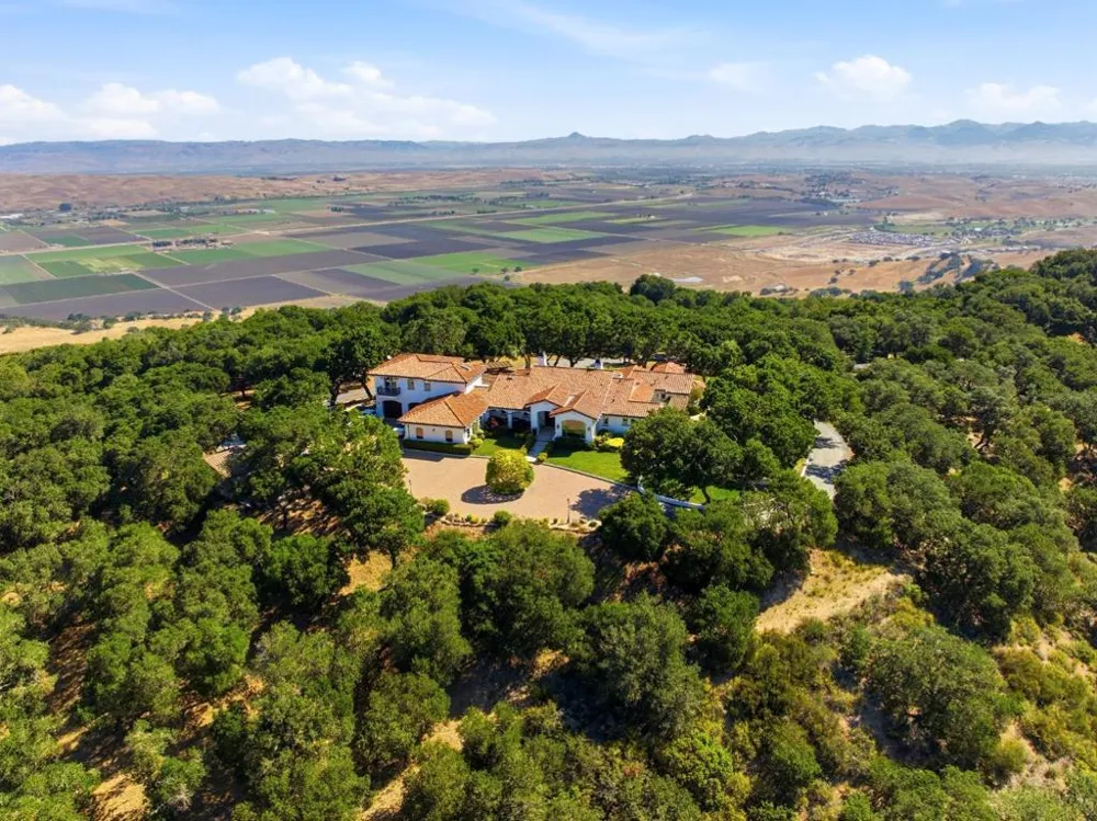 3000 San Juan Canyon Road San Juan Bautista, CA 95045