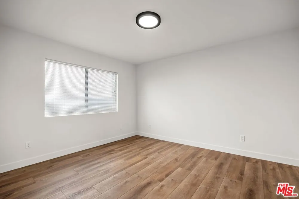 4218 Whitsett Avenue #4 Studio City, CA 91604