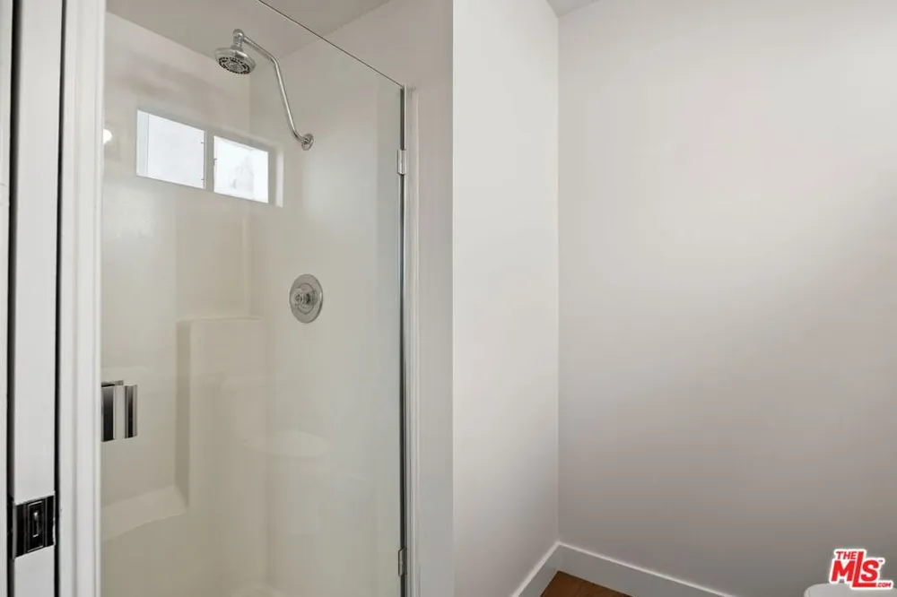4218 Whitsett Avenue #4 Studio City, CA 91604