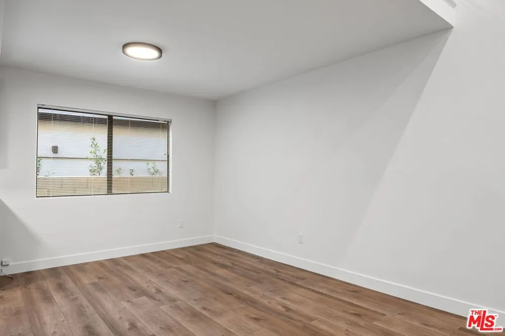4218 Whitsett Avenue #4 Studio City, CA 91604