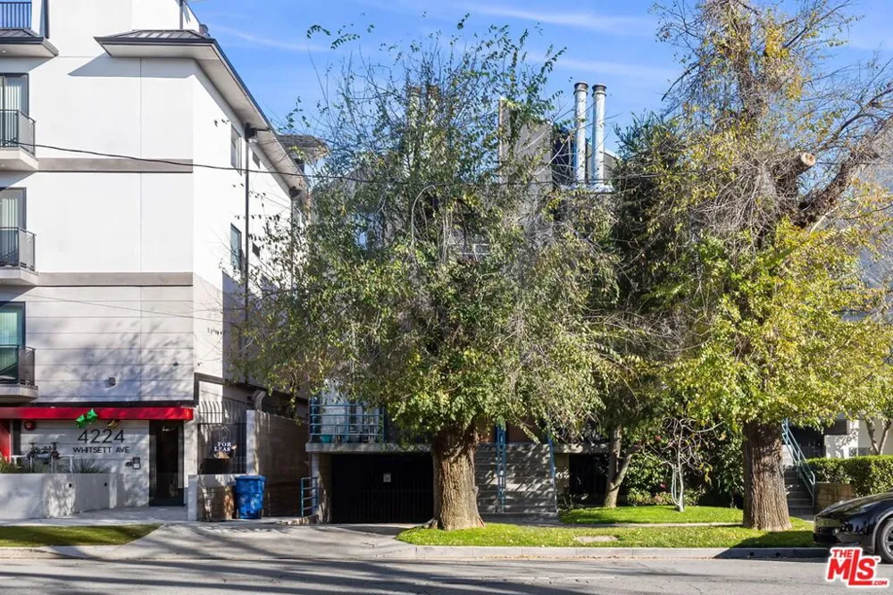 4218 Whitsett Avenue #4 Studio City, CA 91604