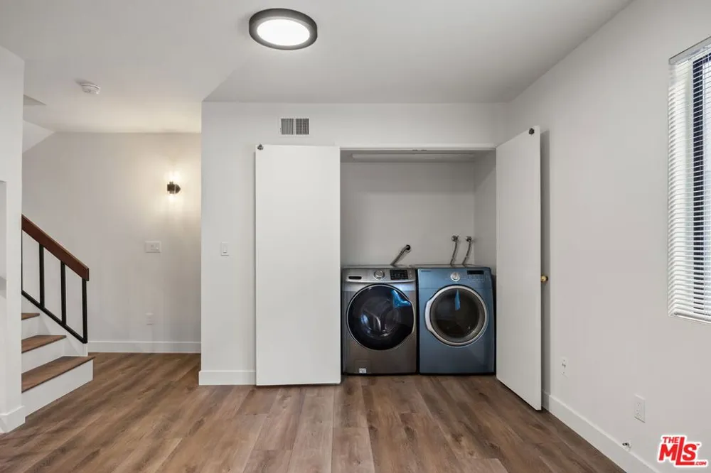 4218 Whitsett Avenue #4 Studio City, CA 91604