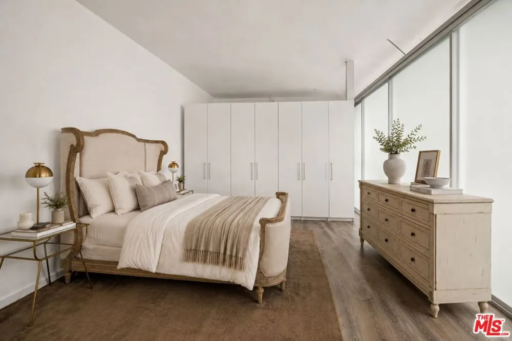 4080 Glencoe Avenue #214 Marina del Rey, CA 90292