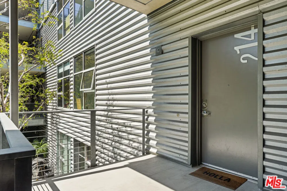 4080 Glencoe Avenue #214 Marina del Rey, CA 90292