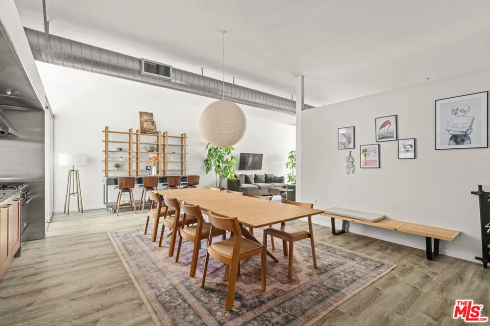 4080 Glencoe Avenue #214 Marina del Rey, CA 90292