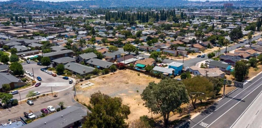 1278 Oakdale Avenue El Cajon, CA 92021