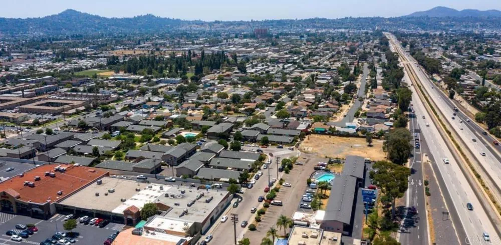 1278 Oakdale Avenue El Cajon, CA 92021