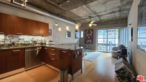 645 W 9th Street #609