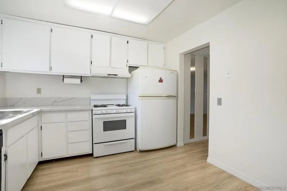 10331 Lindley Ave #266 Porter Ranch, CA 91326