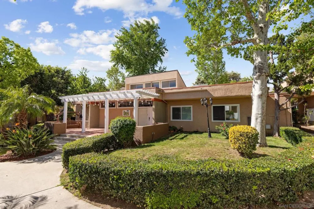 10331 Lindley Ave #266 Porter Ranch, CA 91326