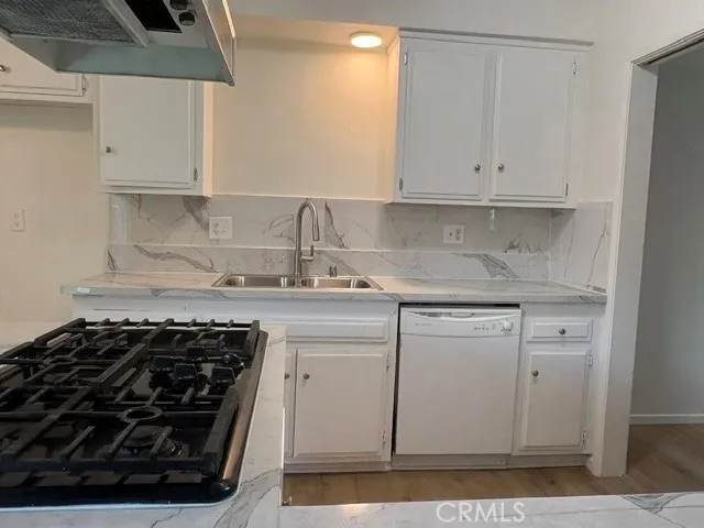 4222 W 156th Lawndale, CA 90260