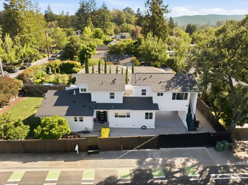 298 Alameda De Las Pulgas Atherton, CA 94027