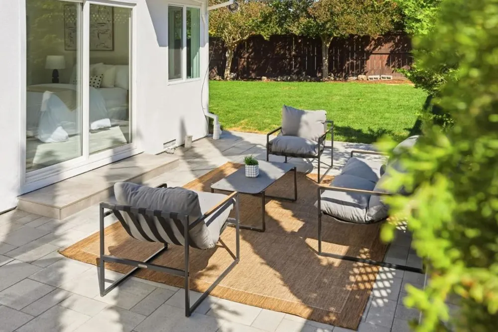 298 Alameda De Las Pulgas Atherton, CA 94027