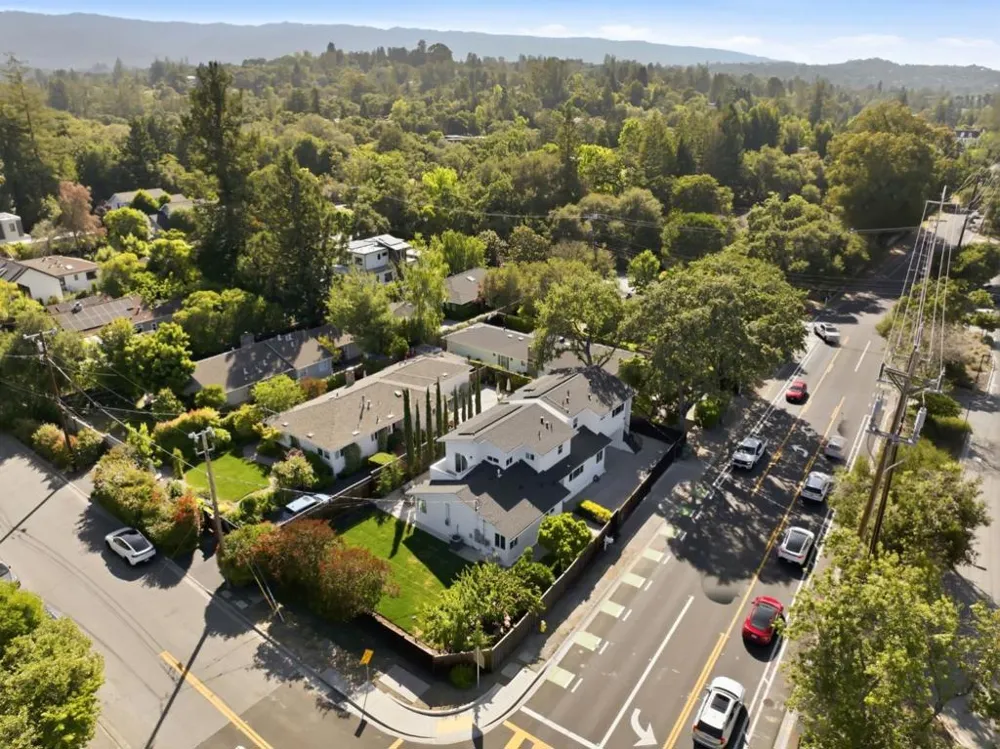 298 Alameda De Las Pulgas Atherton, CA 94027