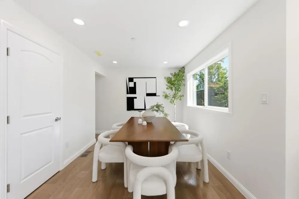 298 Alameda De Las Pulgas Atherton, CA 94027