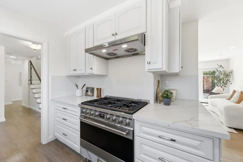 298 Alameda De Las Pulgas Atherton, CA 94027