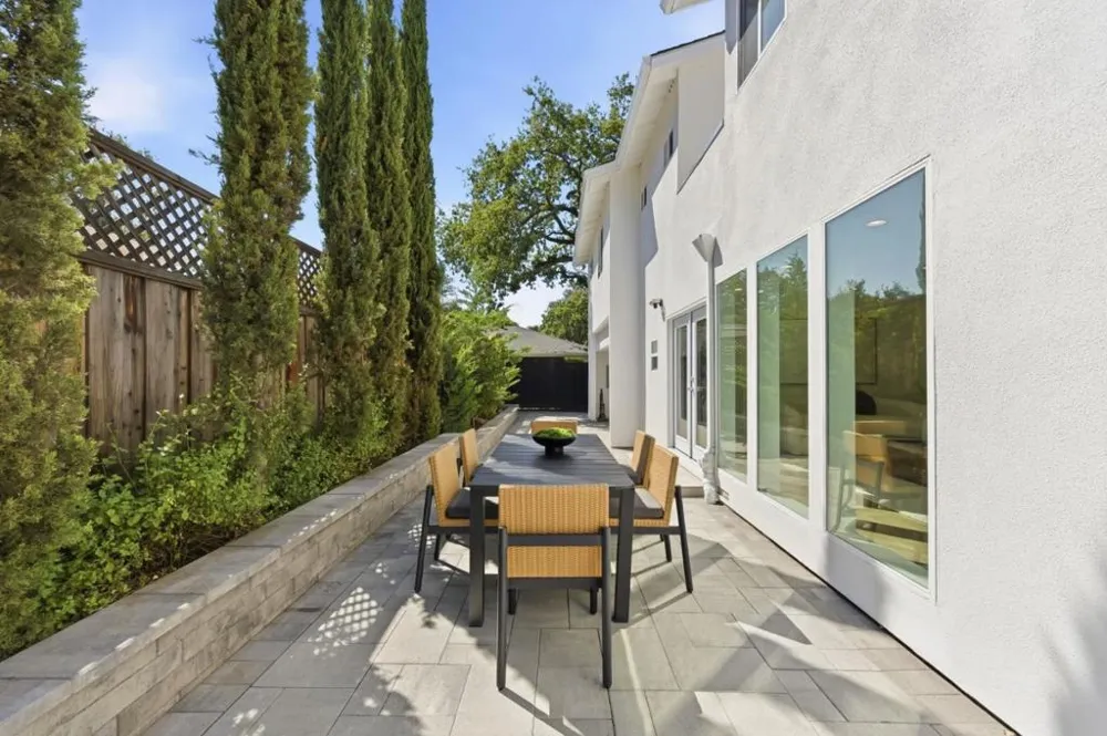 298 Alameda De Las Pulgas Atherton, CA 94027
