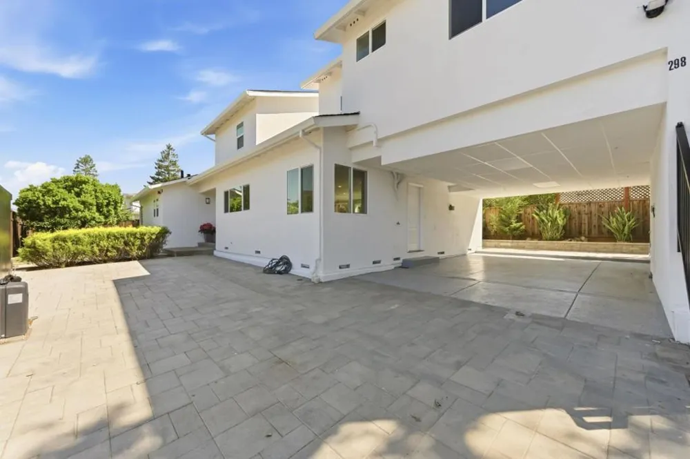 298 Alameda De Las Pulgas Atherton, CA 94027