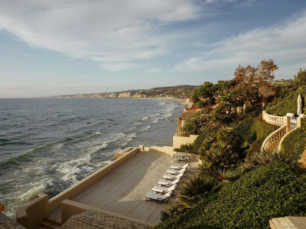 1900 Spindrift Dr La Jolla, CA 92037