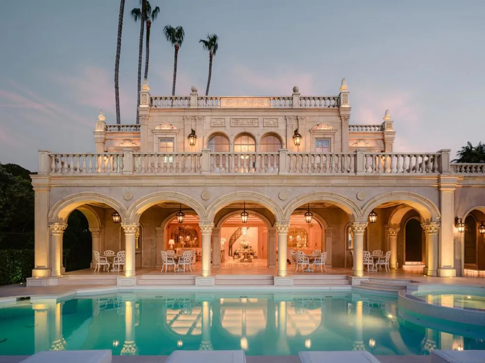 1900 Spindrift Dr La Jolla, CA 92037