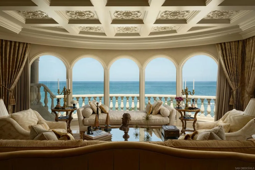 1900 Spindrift Dr La Jolla, CA 92037