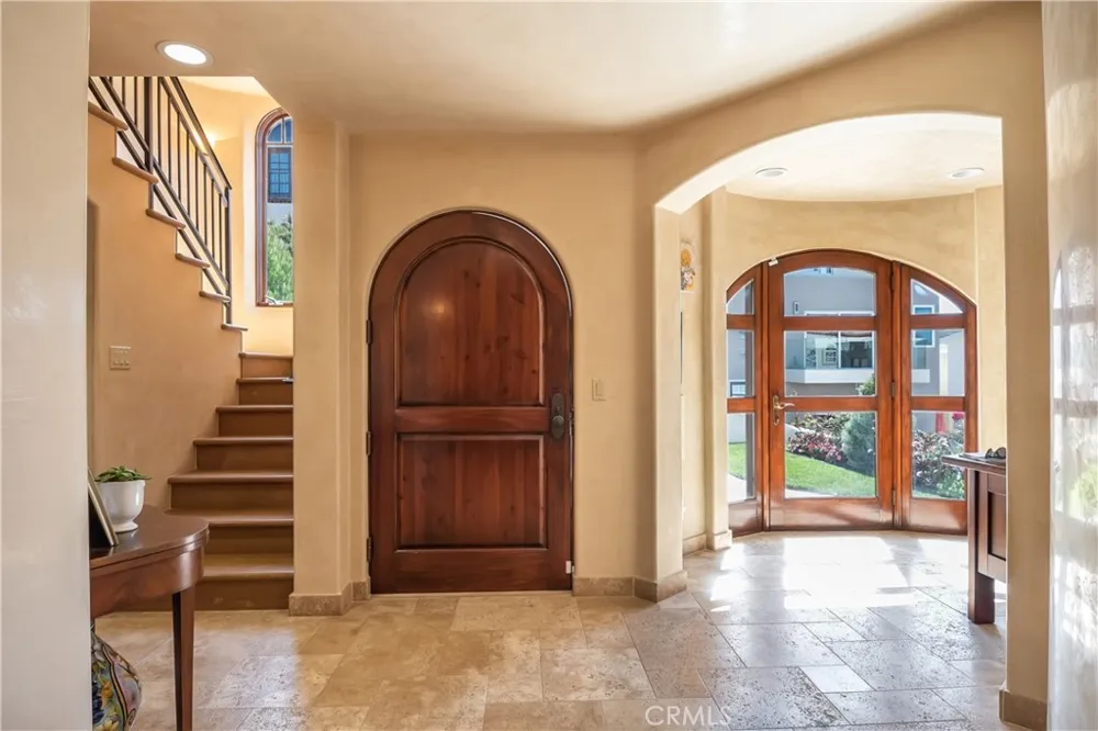221 30th Street Manhattan Beach, CA 90266