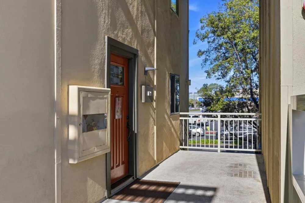 1214 Admiralty Lane Foster City, CA 94404