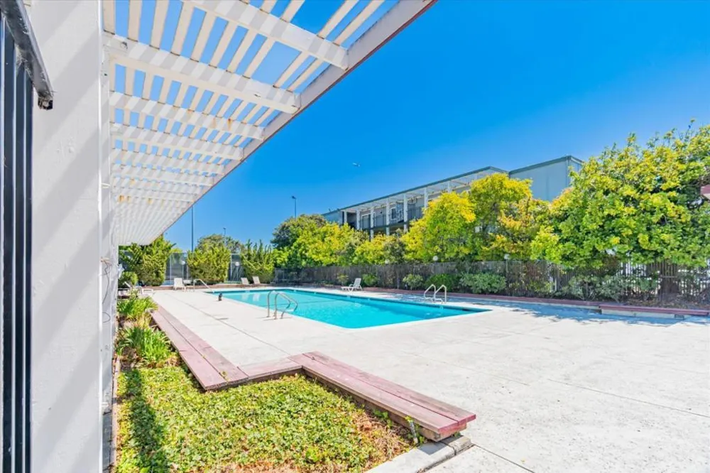1214 Admiralty Lane Foster City, CA 94404