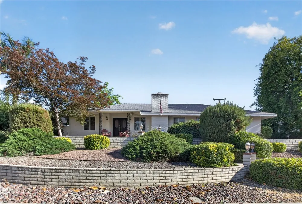 2859 Vista Way Hemet, CA 92544