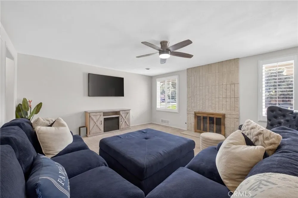 2859 Vista Way Hemet, CA 92544