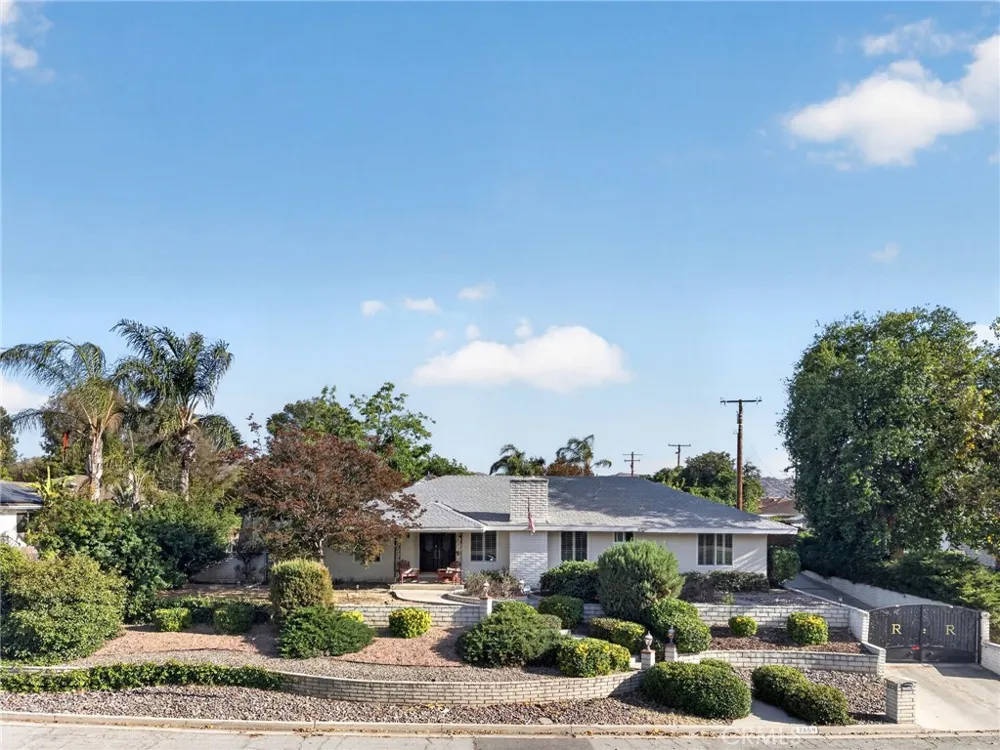 2859 Vista Way Hemet, CA 92544