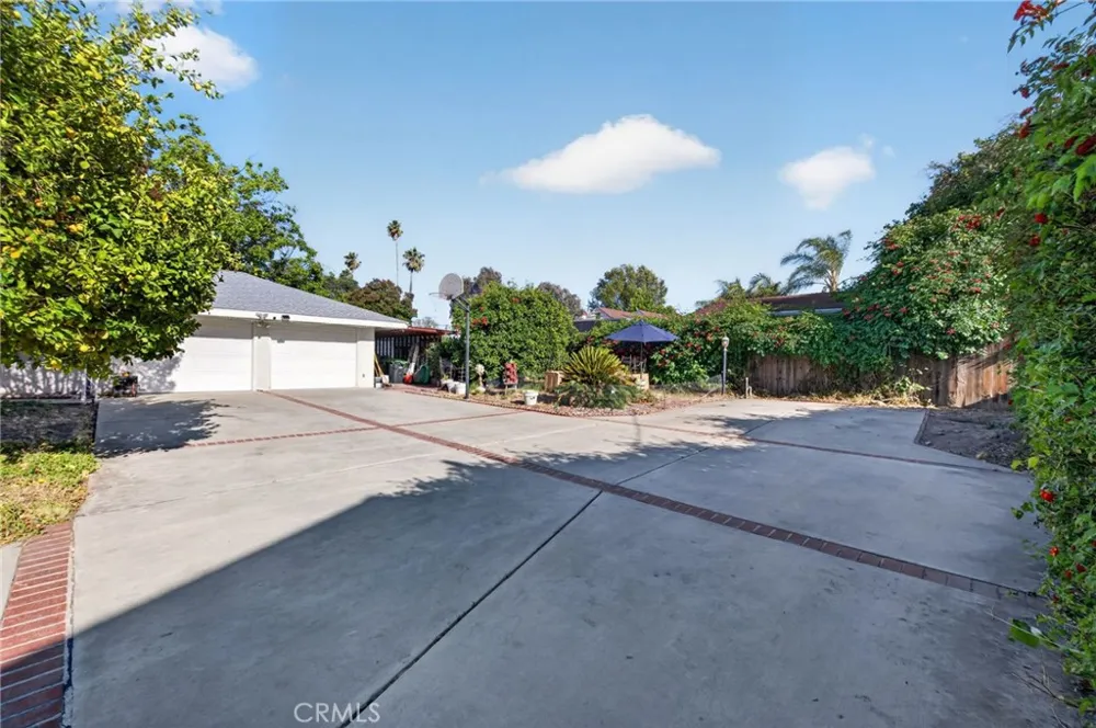 2859 Vista Way Hemet, CA 92544