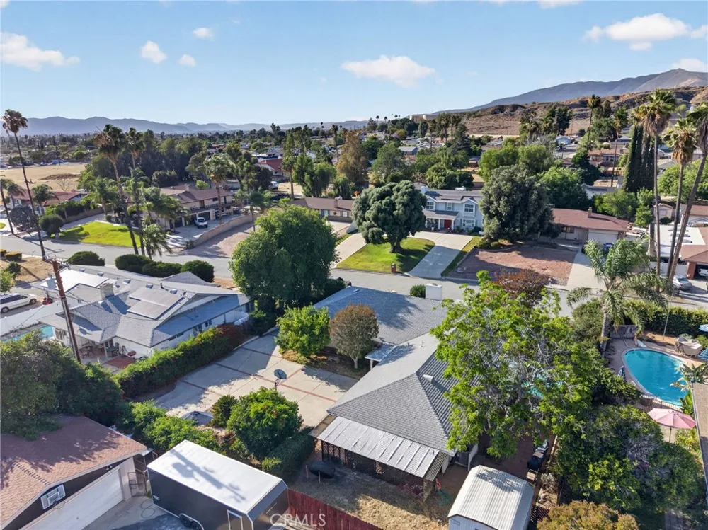 2859 Vista Way Hemet, CA 92544