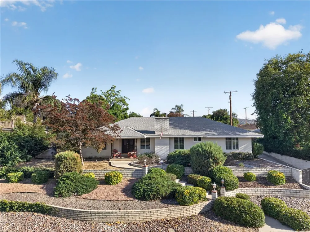 2859 Vista Way Hemet, CA 92544