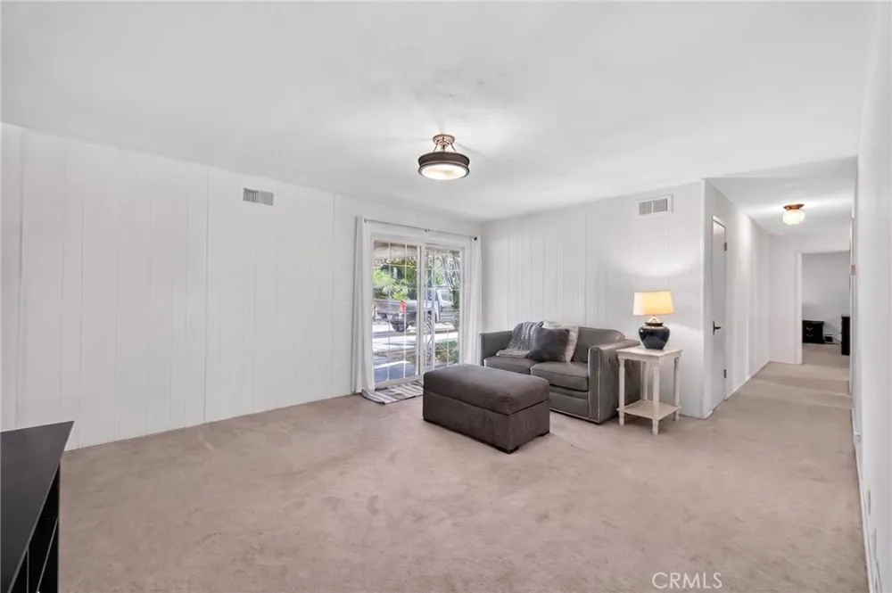 2859 Vista Way Hemet, CA 92544