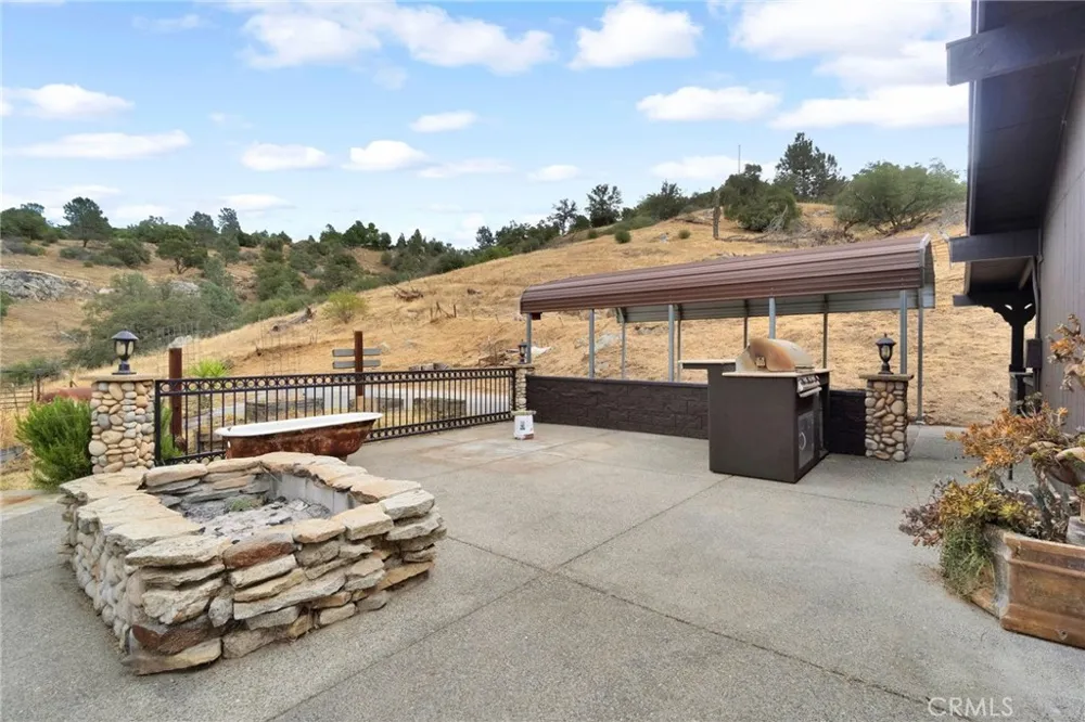 23328 Granite Creek Clovis, CA 93619