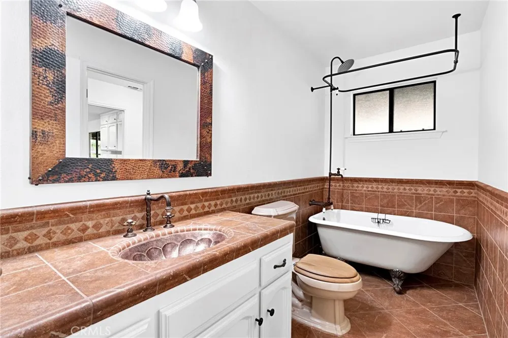 23328 Granite Creek Clovis, CA 93619