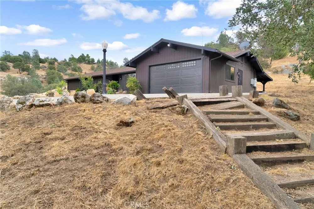 23328 Granite Creek Clovis, CA 93619