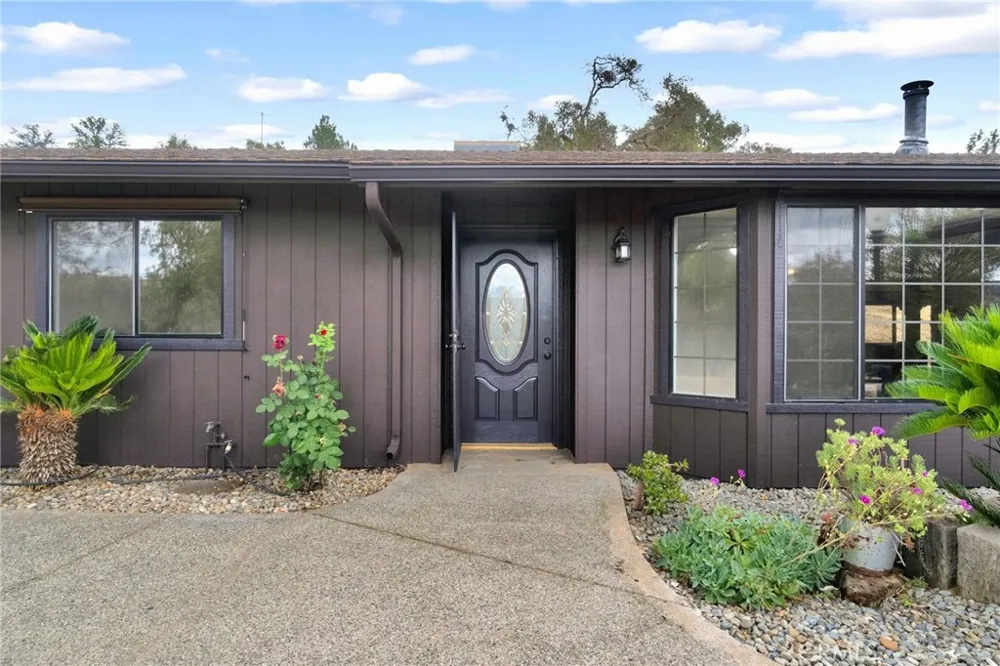 23328 Granite Creek Clovis, CA 93619