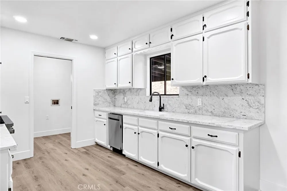 23328 Granite Creek Clovis, CA 93619