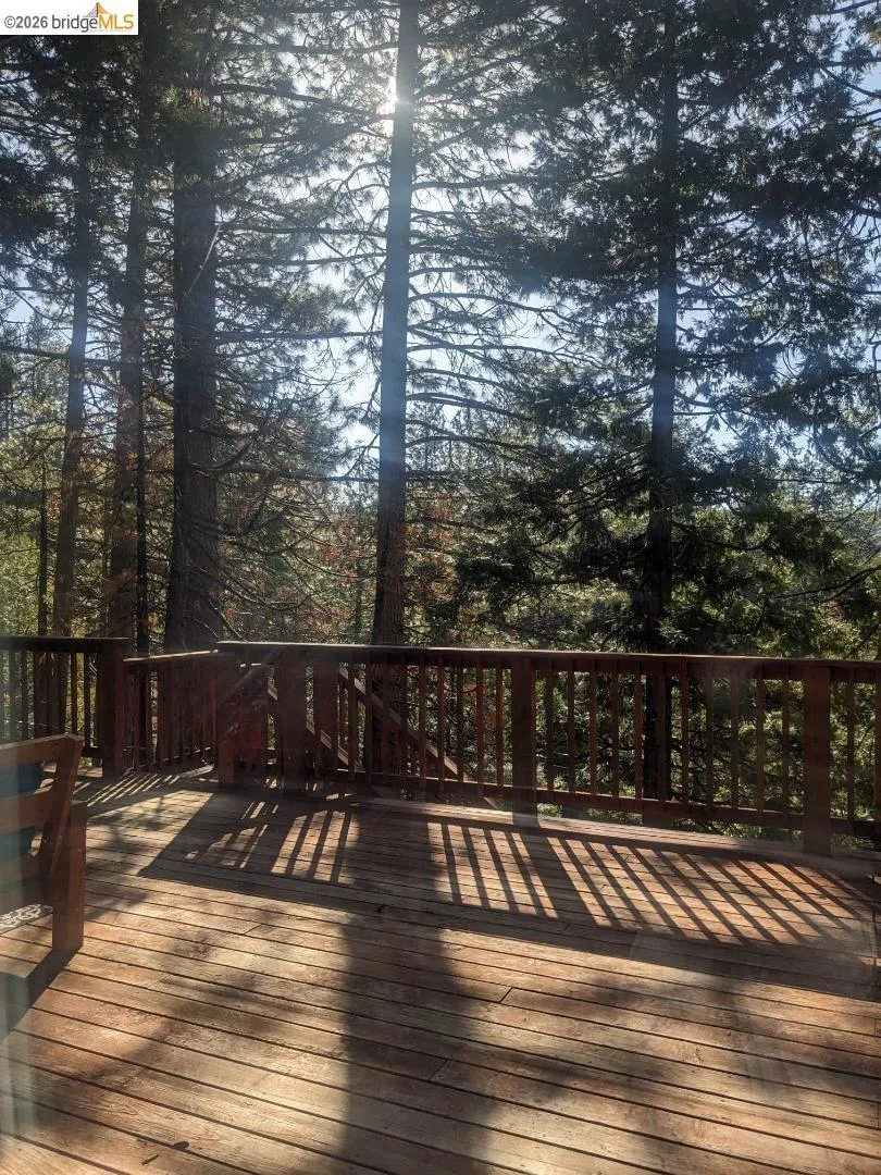 29330 Kern Ct Cold Springs, CA 95335