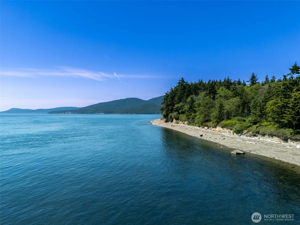 4448 S Shore Drive Anacortes, WA 98221