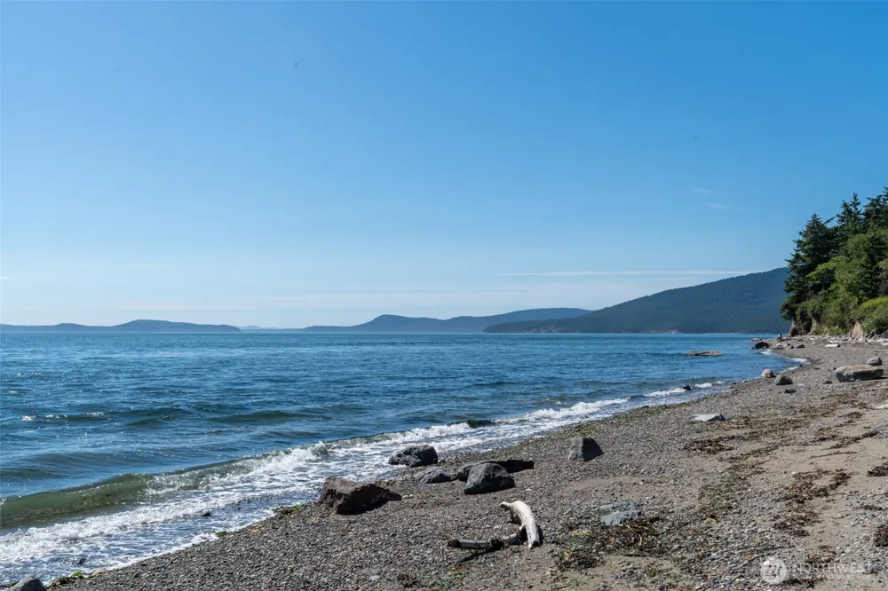 4448 S Shore Drive Anacortes, WA 98221