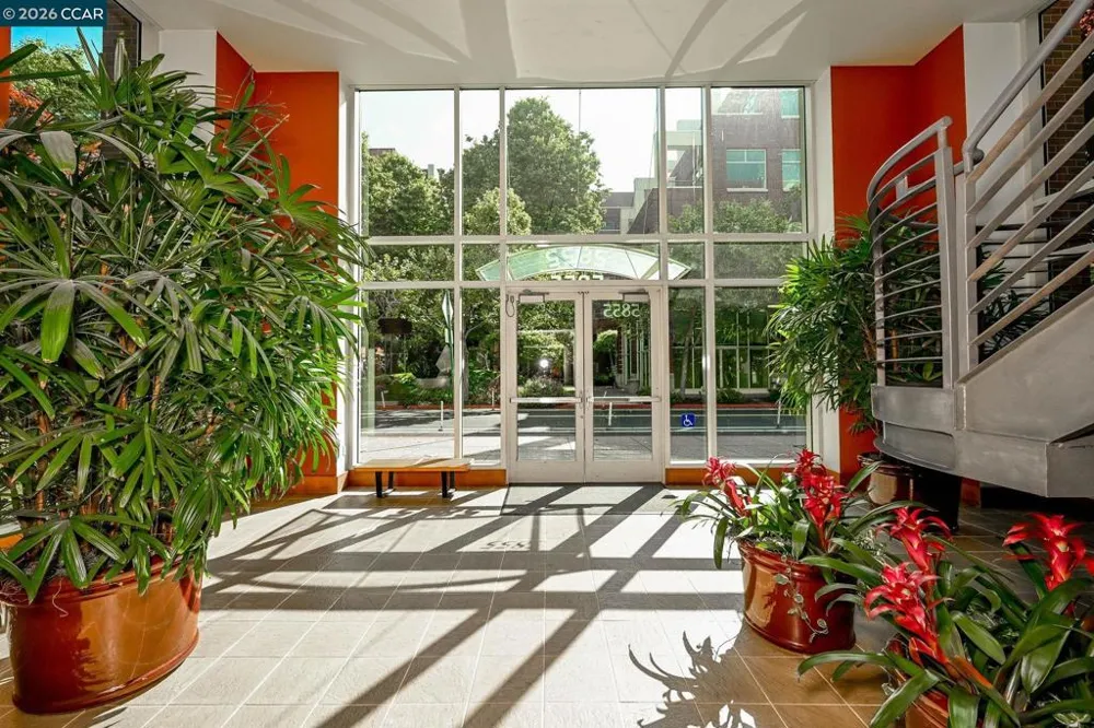 5855 Horton #710 Emeryville, CA 94608