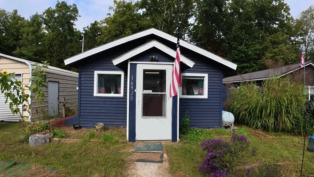16920 6th Street Wellston, MI 49689
