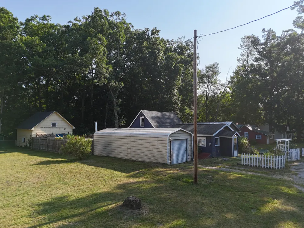 16920 6th Street Wellston, MI 49689