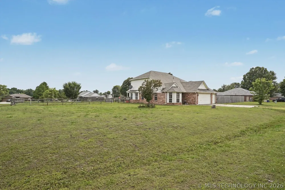 2652 Chute Drive Oologah, OK 74053
