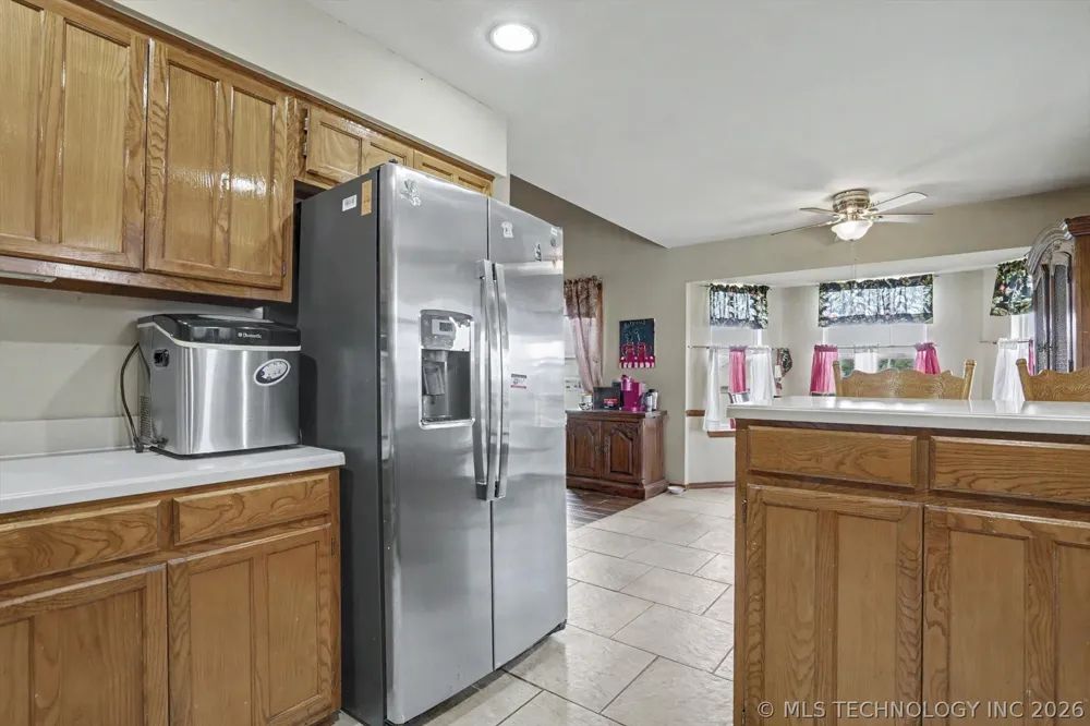 2652 Chute Drive Oologah, OK 74053
